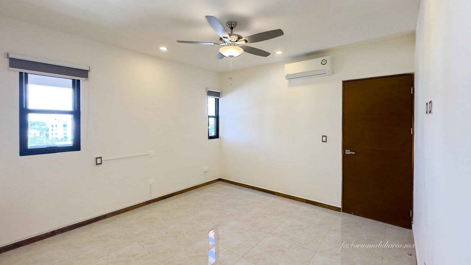 Departamento 3 Soles Av Acanceh | 3 Recámaras Sin Amueblar en Renta