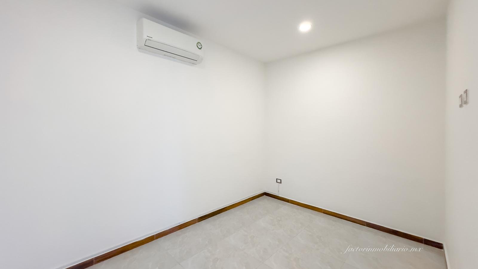 Departamento 3 Soles Av Acanceh | 3 Recámaras Sin Amueblar en Renta