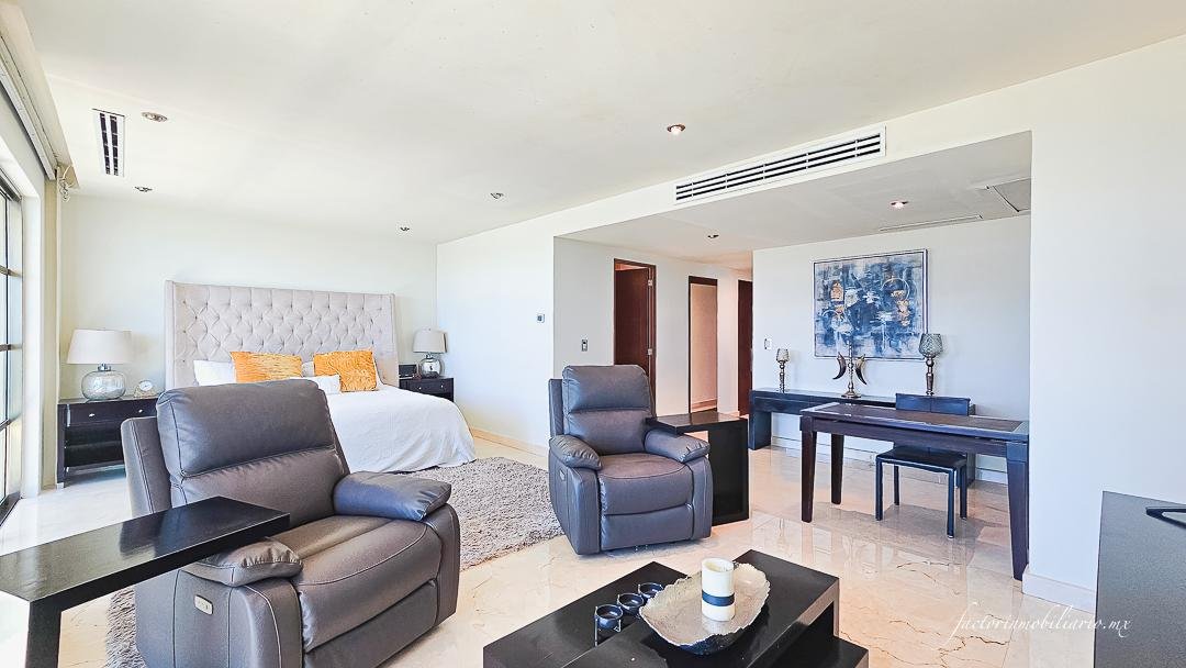 Departamento Novo Cancún en Puerto Cancún de 2 Recámaras en Renta Sin Muebles