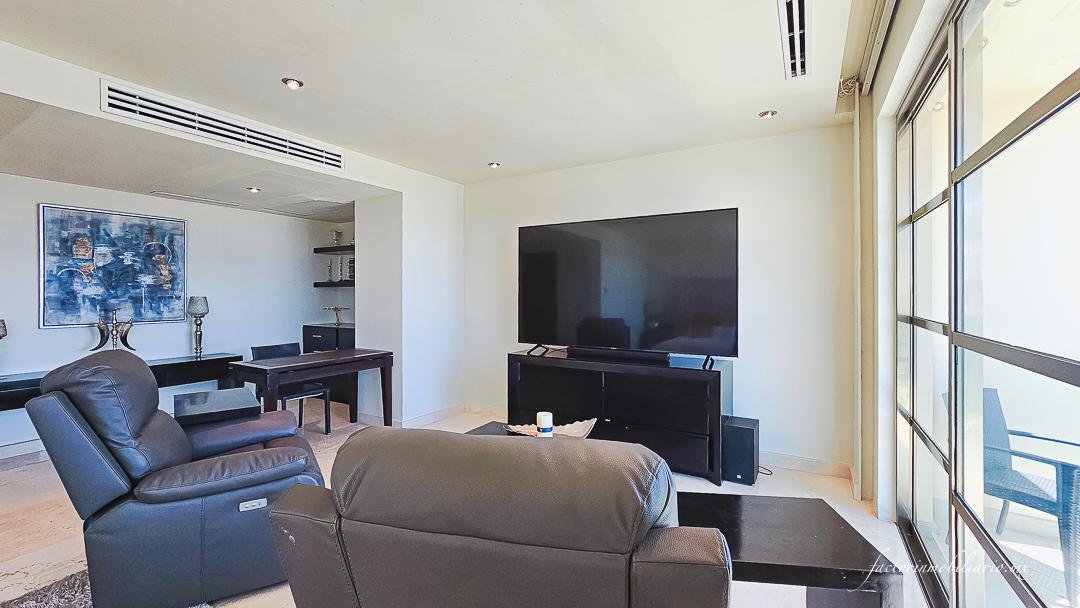 Departamento Novo Cancún en Puerto Cancún de 2 Recámaras en Renta Sin Muebles