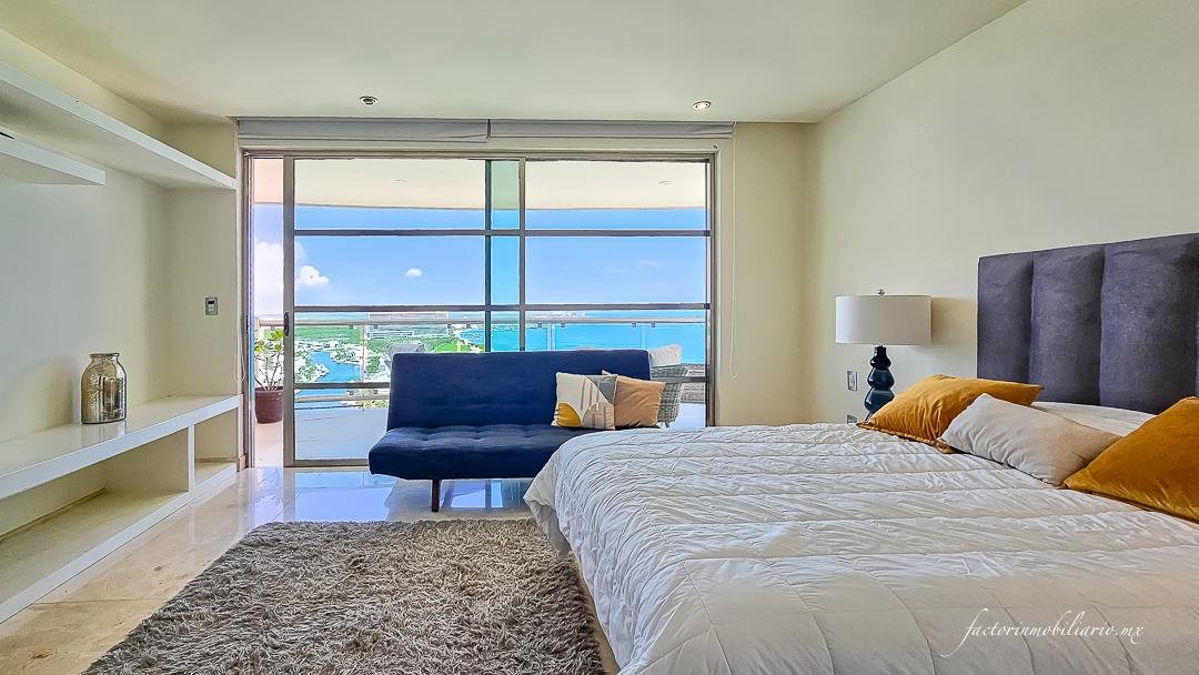 Departamento Novo Cancún en Puerto Cancún de 2 Recámaras en Renta Sin Muebles