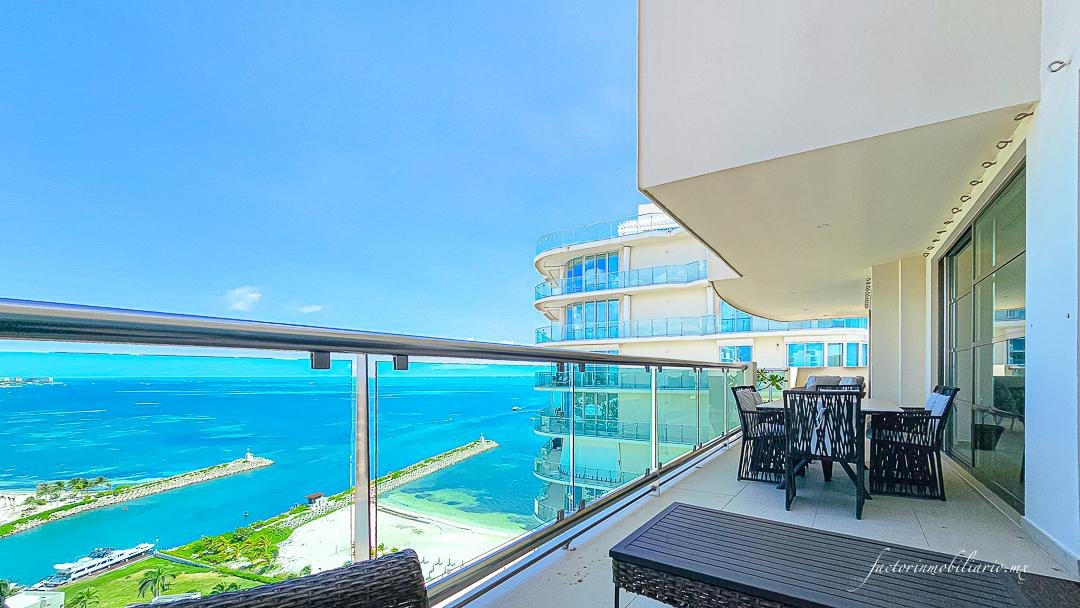 Departamento Novo Cancún en Puerto Cancún de 2 Recámaras en Renta Sin Muebles