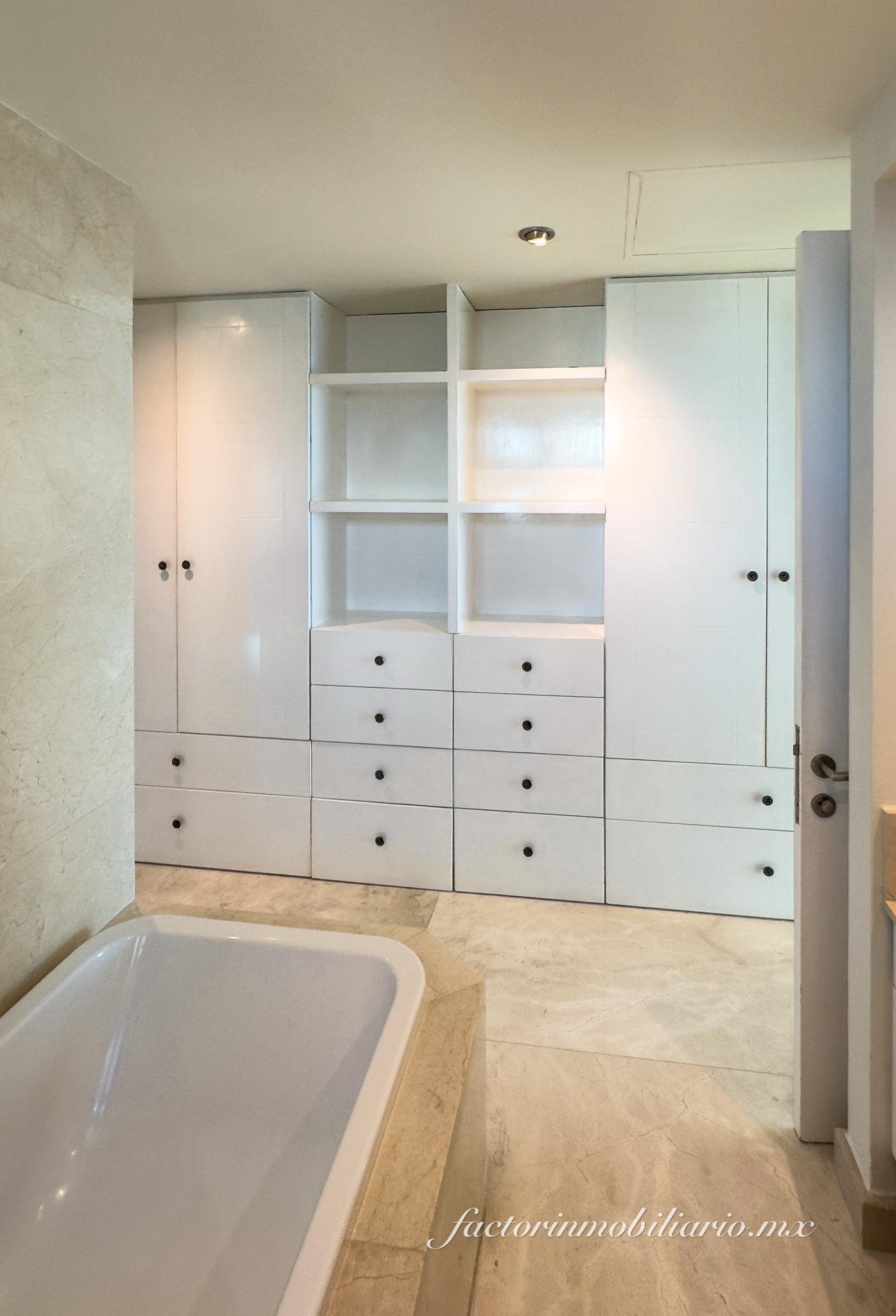 Departamento Novo Cancún en Puerto Cancún de 2 Recámaras en Venta Sin Muebles