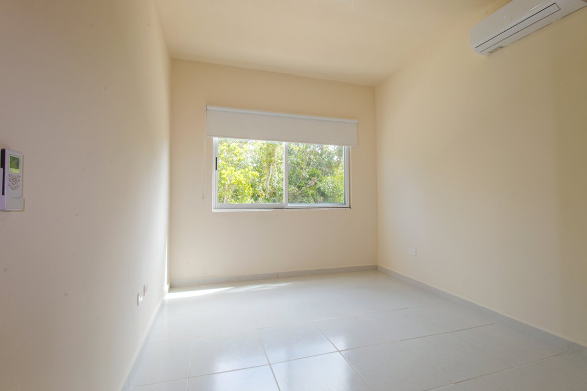 Casa en Venta en el Condominio York del Residencial Long Island en Av. Huayacán Cancún Centro