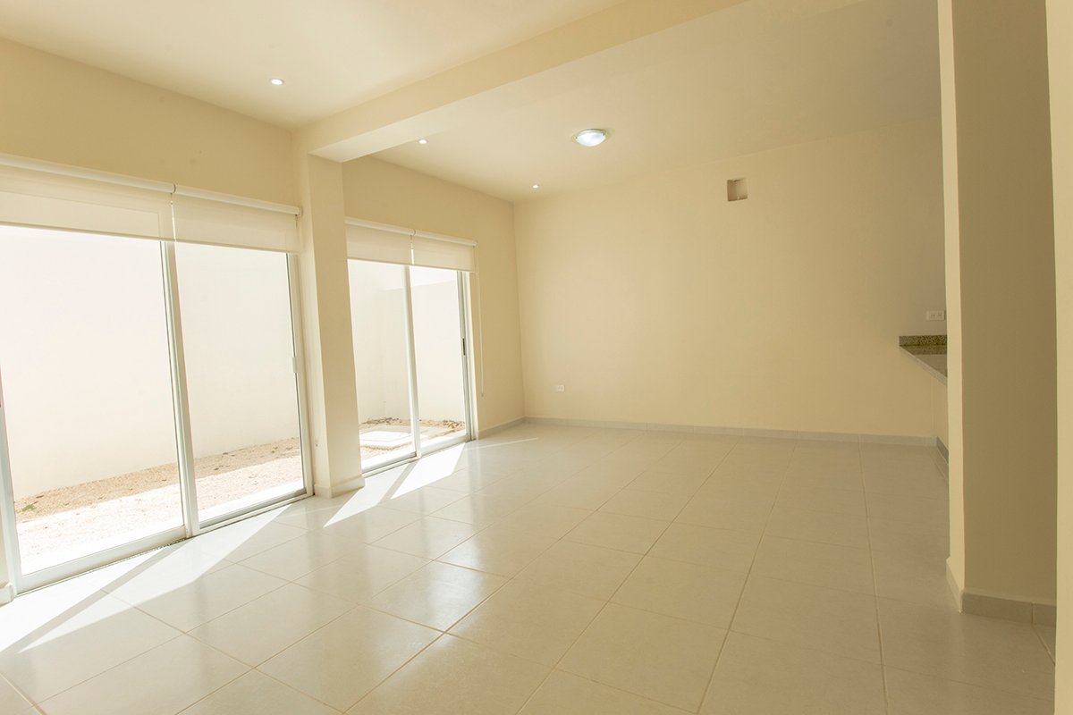 Casa en Venta en el Condominio York del Residencial Long Island en Av. Huayacán Cancún Centro
