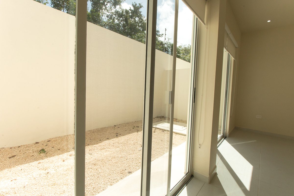 Casa en Venta en el Condominio York del Residencial Long Island en Av. Huayacán Cancún Centro