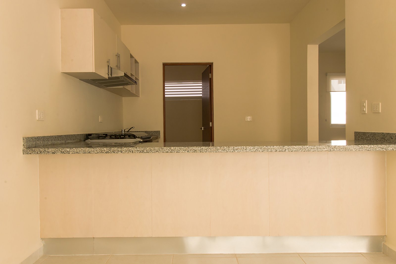 Casa en Venta en el Condominio York del Residencial Long Island en Av. Huayacán Cancún Centro