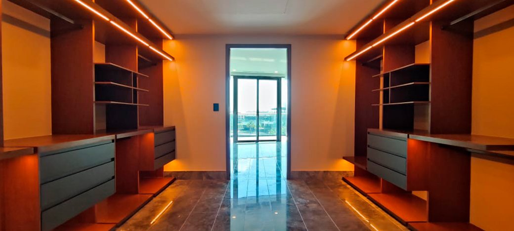 Shark Tower Puerto Cancún Departamento en Renta de 2 Recamaras y 242 m2