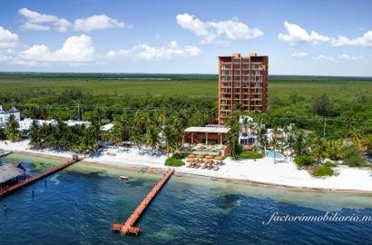 Mistral | Inversión y estilo frente al mar