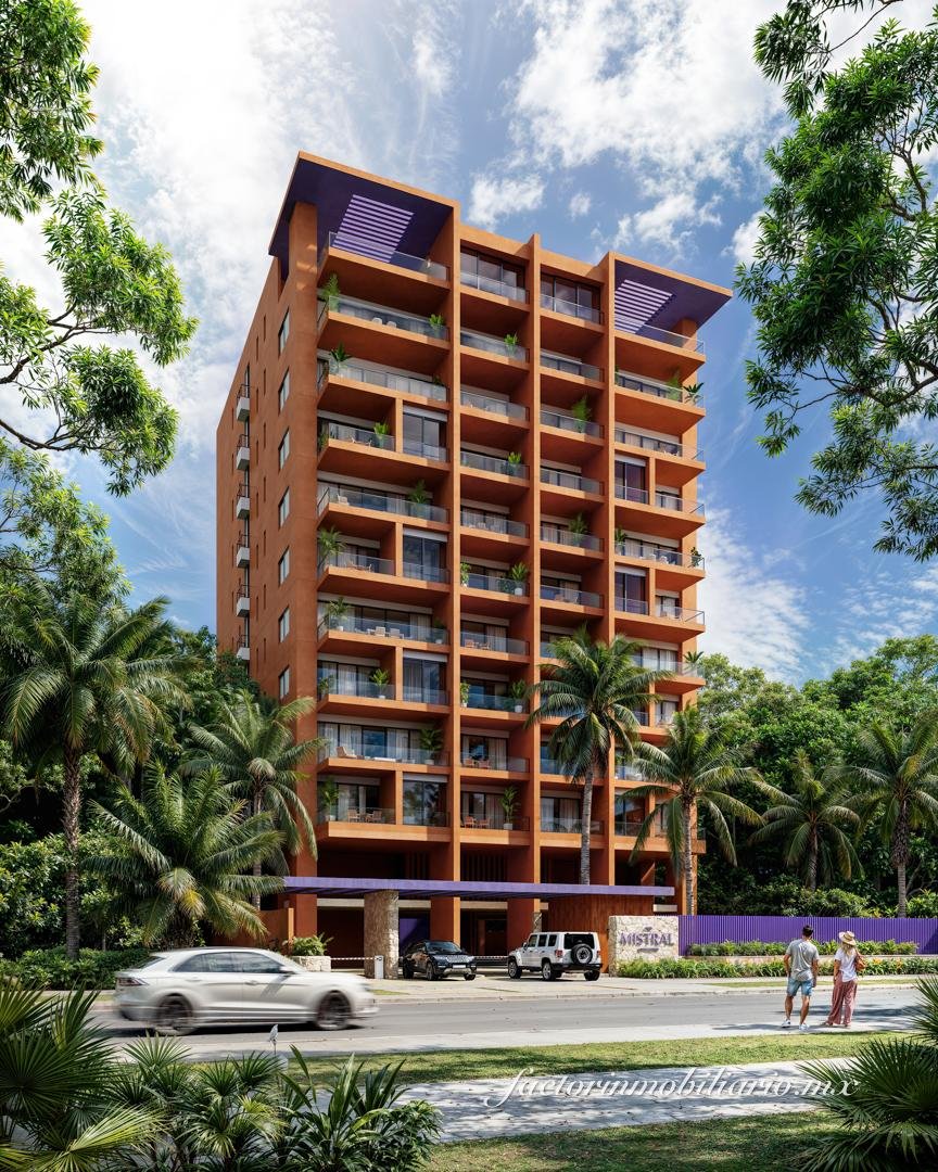 Mistral | Inversión y estilo frente al mar