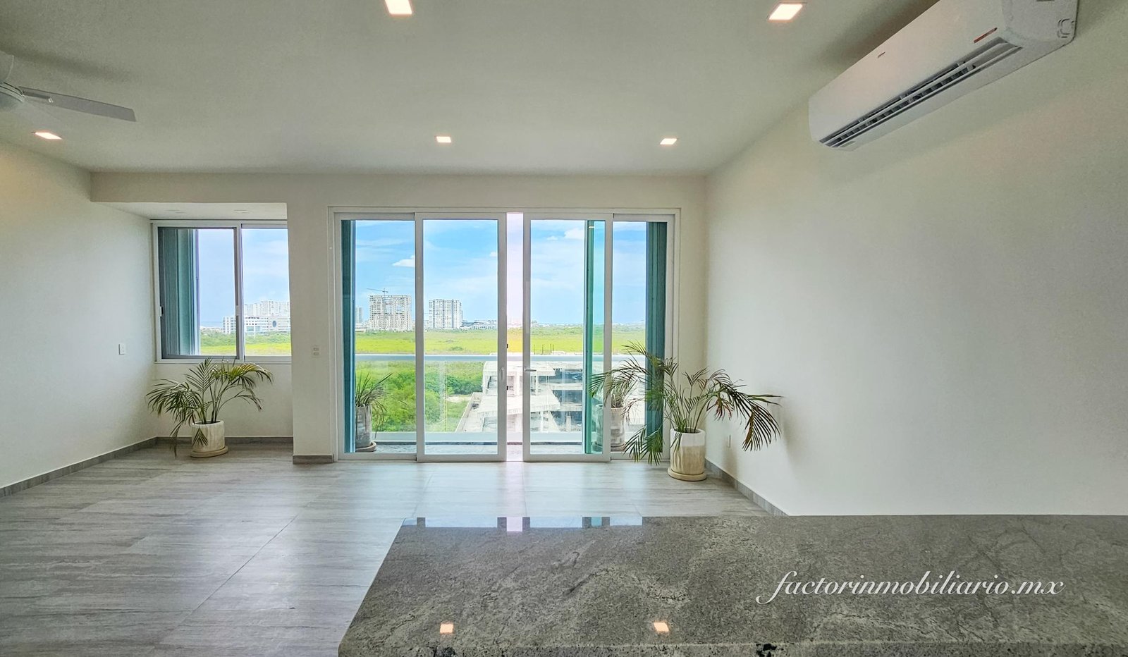 Pent House en Torre M frente a Puerto Cancún en Av Bonampak