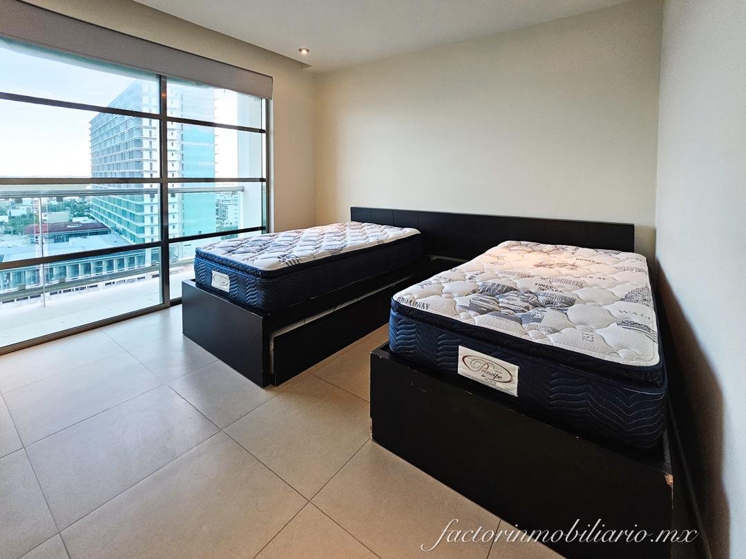 Departamento Novo Cancún de 2 Recamaras 206 m2 en Renta Amueblado