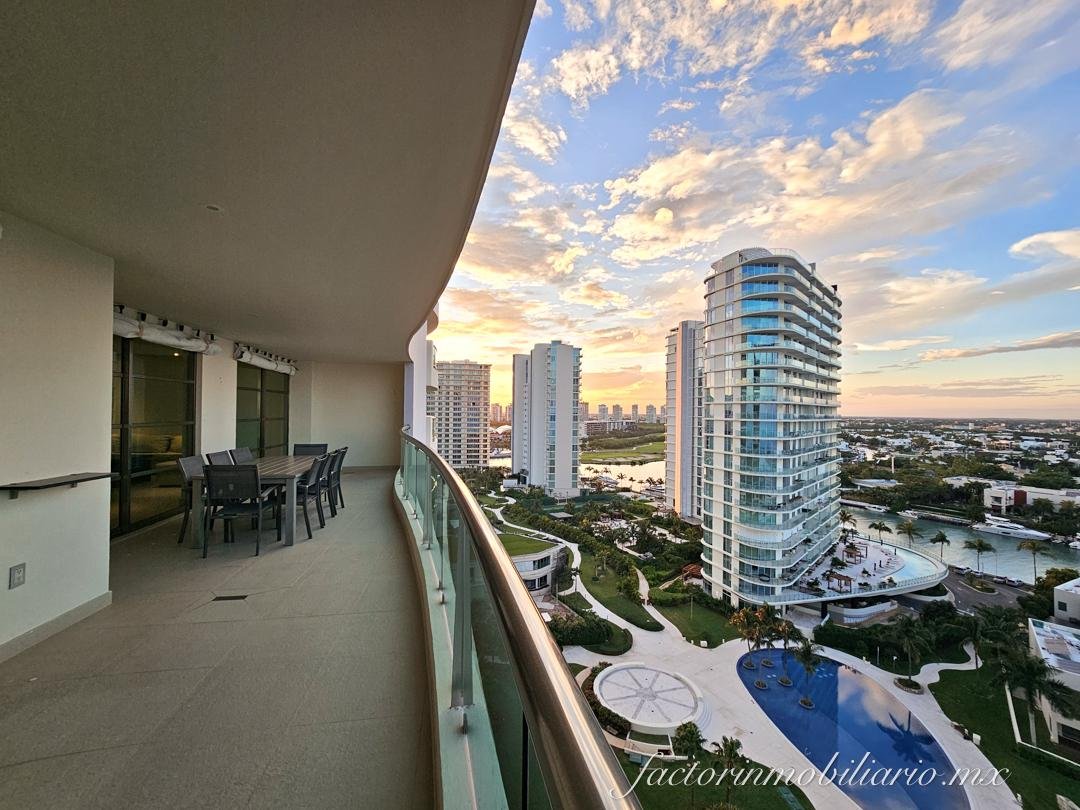 Departamento Novo Cancún de 2 Recamaras 206 m2 en Renta Amueblado