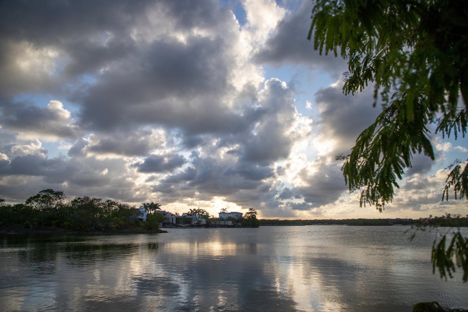 Lagos del Sol | Lotes Residenciales Preventa y Venta