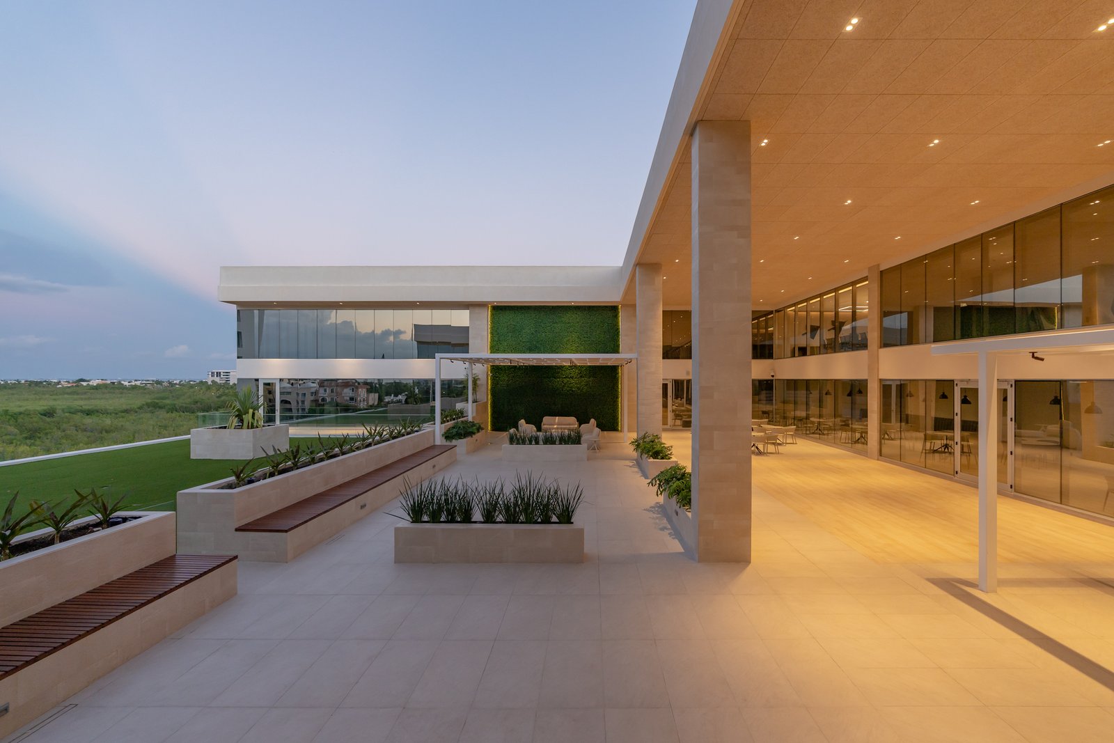 NIDO Puerto Cancún | Locales Comerciales