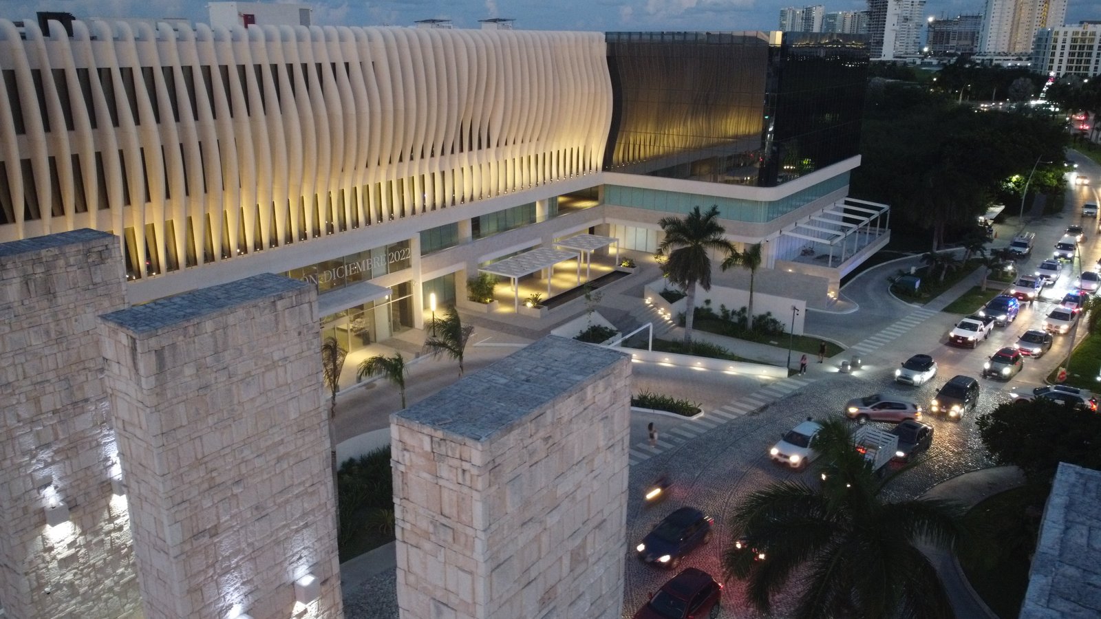 NIDO Puerto Cancún | Locales Comerciales