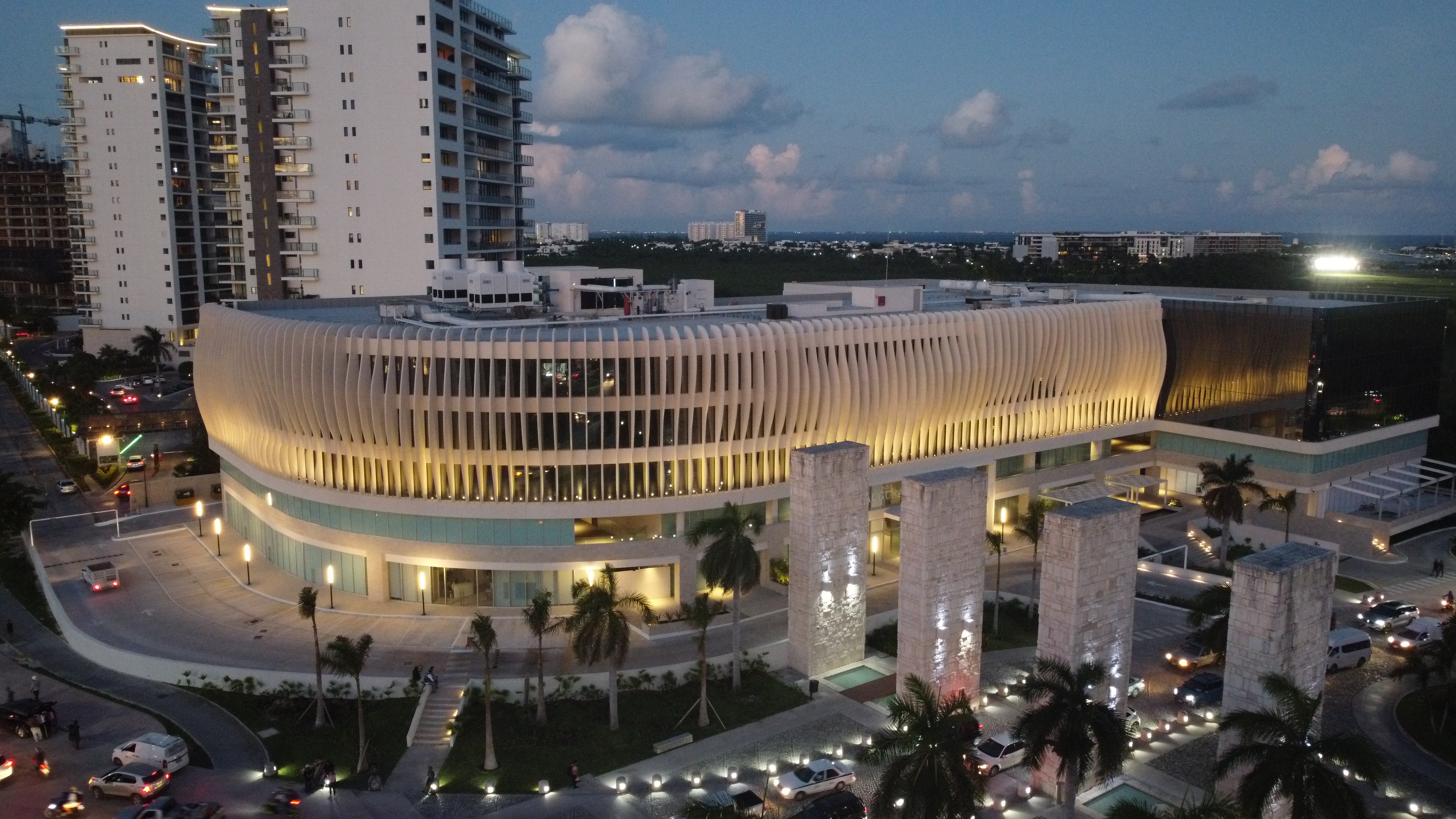 NIDO Puerto Cancún | Locales Comerciales y Oficinas Venta y Renta